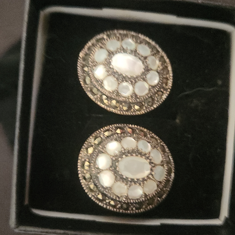925S.S  MOTHER OF PEARL  AND MARCASITE EARRINGS.
